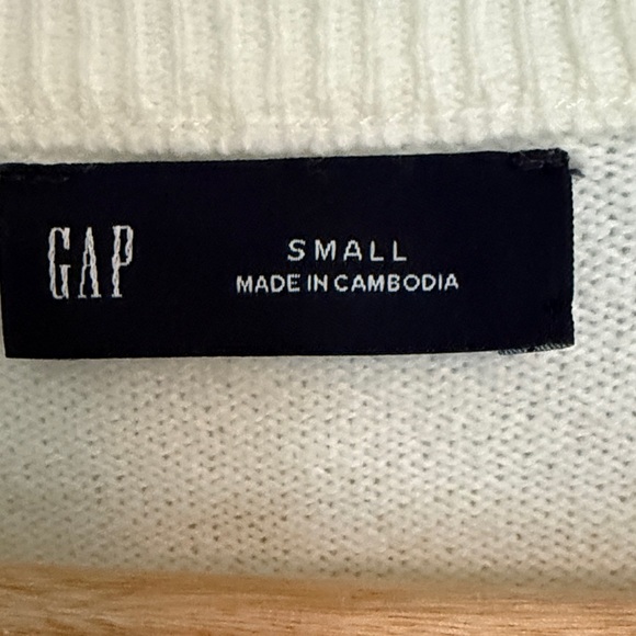 GAP CashSodt Cream Cardigan Sweater - Picture 3 of 11